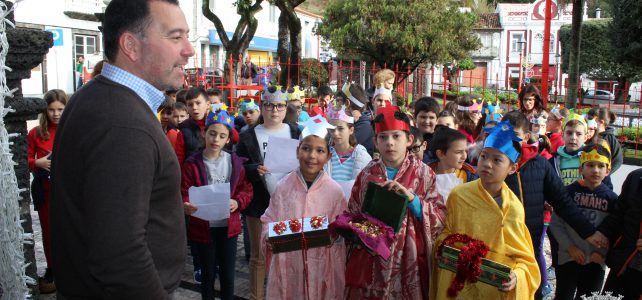 DIA DE REIS NOS PAÇOS DO CONCELHO DE VELAS DIA DE REIS NOS PAÇOS DO CONCELHO DE VELAS