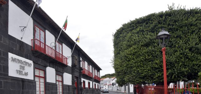 MUNICÍPIO DE VELAS ESGOTA PLAFOM DISPONÍVEL NO PO AÇORES 2020 MUNICÍPIO DE VELAS ESGOTA PLAFOM DISPONÍVEL NO PO AÇORES 2020