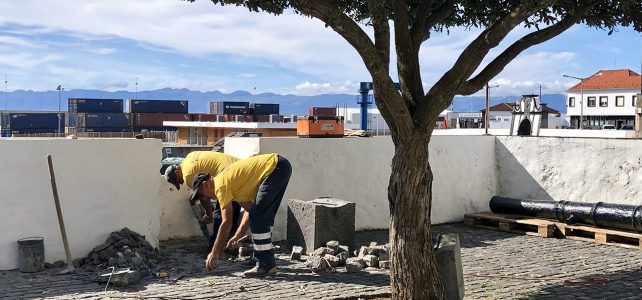 ARRANJOS DE CALÇADA NA VILA DE VELAS ARRANJOS DE CALÇADA NA VILA DE VELAS