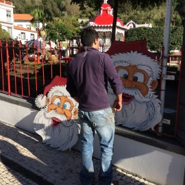 DECORAÇÕES DE NATAL NA VILA DAS VELAS
