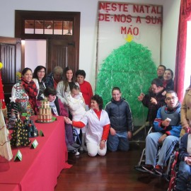 CAO DAS VELAS VISITA EXPOSIÇÃO DE ÁRVORES DE NATAL