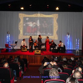 GRUPO DE FADOS DE SÃO JORGE BRINDA JORGENSES COM EXCELENTE ESPETÁCULO