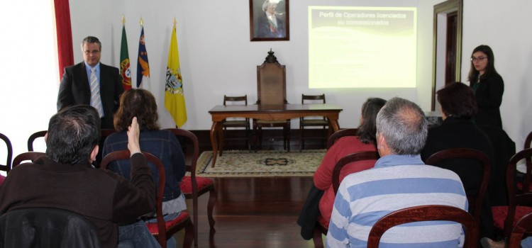 SESSÃO DE ESCLARECIMENTO DA ERSARA SOBRE A VERSÃO PRELIMINAR DO GUIA DE AVALIAÇÃO DA QUALIDADE DOS SERVIÇOS DE ÁGUA E RESÍDUOS DOS AÇORES DE 2016