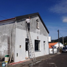 MUNICÍPIO DE VELAS APOIA COOPERATIVA DE ARTESANATO SENHORA DA ENCARNAÇÃO NA REABILITAÇÃO DO SEU EDIFICADO