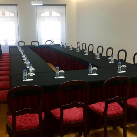 SALA DE REUNIÕES POLIVALENTE NO MUSEU CASA CUNHA DA SILVEIRA