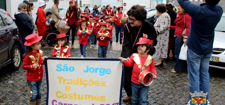 SANTA CASA DA MISERICÓRDIA DAS VELAS REALIZA ATIVIDADES DE CARNAVAL NA PRAÇA VELHA