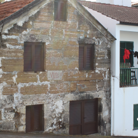 MUNICÍPIO ADQUIRE CASA DE TUFO