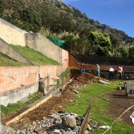 MUNICÍPIO REALIZA OBRAS NO DENOMINADO JARDIM BOTÂNICO E PARQUE DE ESTACIONAMENTO