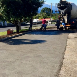 ZONA DE ESTACIONAMENTO À ENTRADA DA RIBEIRA DO NABO/URZELINA