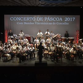1.º ESTÁGIO DE BANDA FILARMÓNICA E CURSO DE DIREÇÃO COM CASA CHEIA NO AUDITÓRIO MUNICIPAL DAS VELAS