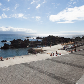 ABERTURA DE PROCEDIMENTO PARA A CONCESSÃO DE BARES NAS ZONAS BALNEARES DA POÇA DOS FRADES, DA PREGUIÇA E DAS PISCINAS DE ENTRE MORROS