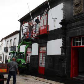 MUNICÍPIO DE VELAS PREPARA ILUMINAÇÃO E DECORAÇÃO DE RUAS PARA O NATAL