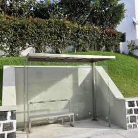 NOVO ABRIGO PASSAGEIROS EM VELAS 