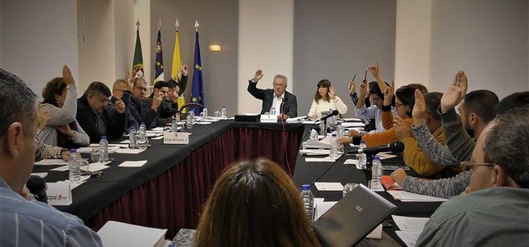 ASSEMBLEIA MUNICIPAL APROVA ORÇAMENTO PARA 2019 ASSEMBLEIA MUNICIPAL APROVA ORÇAMENTO PARA 2019