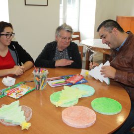 MUNICÍPIO DE VELAS ENTREGA LEMBRANÇAS DE NATAL NO CENTRO DE DIA DA URZELINA E LAR RESIDENCIAL DO INSTITUTO DE SANTA CATARINA