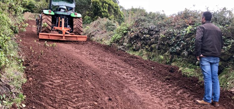 MANUTENÇÃO DE CAMINHOS AGRICOLAS MUNICIPAIS
