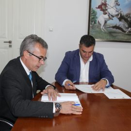MUNICÍPIO ASSINA PROTOCOLO COM ASSOCIAÇÃO CULTURAL DAS VELAS