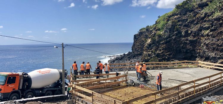 CONCLUSÃO OBRA EDIFÍCIO DE APOIO ZONA BALNEAR DOS PORTINHOS DA QUEIMADA