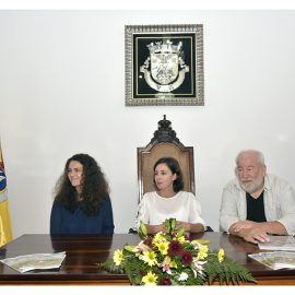 LANÇAMENTO DO LIVRO “A MENINA QUE SE PICOU NUM CATO”