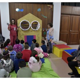 BIBLIOTECA MUNICIPAL DE VELAS CELEBRA DIA NACIONAL DO PIJAMA