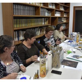 MUNICÍPIO DESENVOLVE WORKSHOP DE PINTURA NO PLANO DE ATIVIDADES DA ÁREA SOCIAL