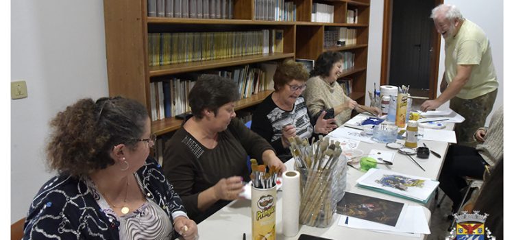 MUNICÍPIO DESENVOLVE WORKSHOP DE PINTURA NO PLANO DE ATIVIDADES DA ÁREA SOCIAL MUNICÍPIO DESENVOLVE WORKSHOP DE PINTURA NO PLANO DE ATIVIDADES DA ÁREA SOCIAL