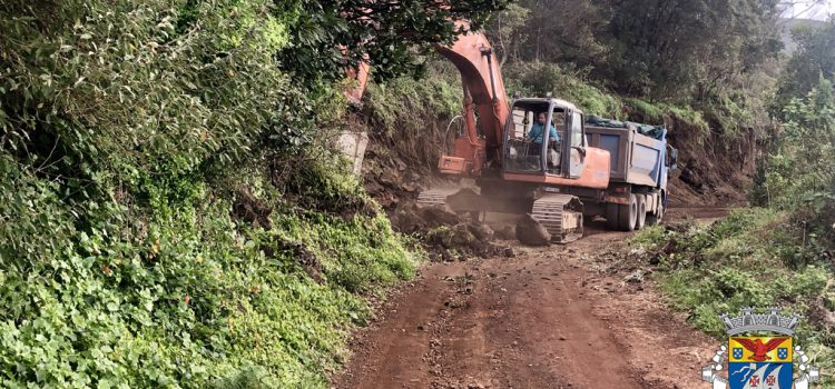 REABILITAÇÃO DO CAMINHO DAS AREIAS EM SANTO AMARO