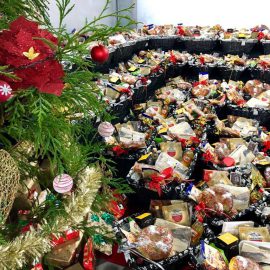 MUNICÍPIO ENTREGA CABAZ DE NATAL AOS SEUS COLABORADORES