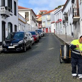 LIMPEZA URBANA DA VILA