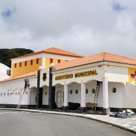 PINTURA DO AUDITÓRIO MUNICIPAL DE VELAS
