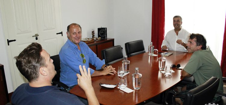 LUÍS SILVEIRA RECEBE PRESIDENTE DA ASSOCIAÇÃO DE TÉNIS DOS AÇORES