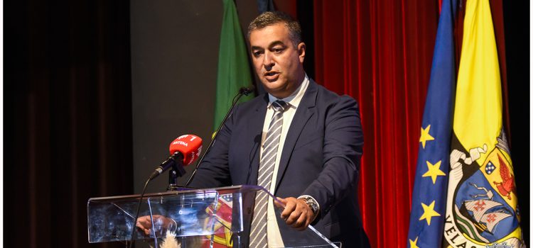 INSTALAÇÃO DOS NOVOS ÓRGÃOS AUTÁRQUICOS DA  ASSEMBLEIA E CÂMARA MUNICIPAL DE VELAS