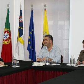 LUÍS SILVEIRA RECEBE DIREÇÃO DA CÂMARA DO COMÉRCIO DE ANGRA DO HEROISMO