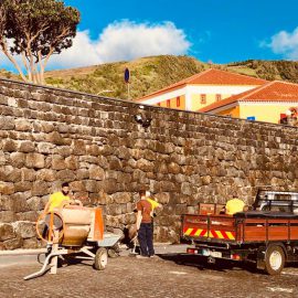REABILITAÇÃO E REFORÇO DE MURALHA NA ZONA BALNEAR DA POÇA DOS FRADES