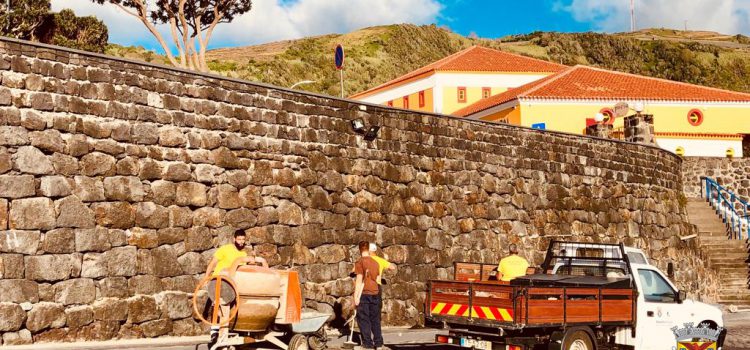 REABILITAÇÃO E REFORÇO DE MURALHA NA ZONA BALNEAR DA POÇA DOS FRADES
