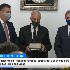 MUNICÍPIO ENTREGA CHAVE DE OURO AO PRESIDENTE DA REPÚBLICA