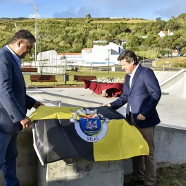 ENTRE MORROS COM NOVO ESPAÇO DE LAZER