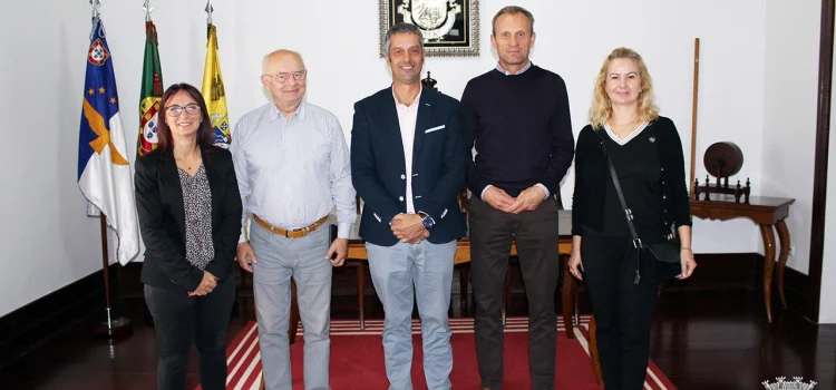 AUTARCAS DA POLÓNIA VISITAM MUNICÍPIO DE VELAS