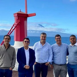 PRESIDENTES DOS MUNICÍPIOS DO SAL E PORTO SANTO VISITAM VELAS