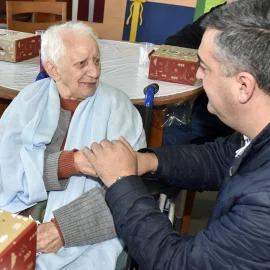 EXECUTIVO EM CONVÍVIO DE NATAL COM IDOSOS DA CASA DE REPOUSO JOÃO INÁCIO DE SOUSA E DO INSTITUTO DE SANTA CATARINA