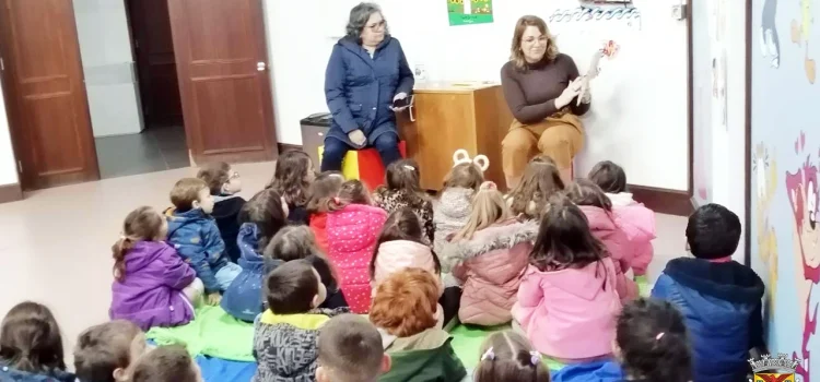 HORA DO CONTO NA BIBLIOTECA MUNICIPAL