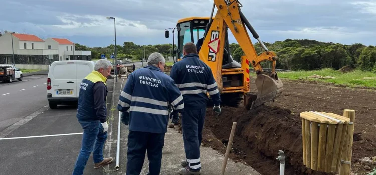 SERVIÇOS DE ÁGUA – NOVO RAMAL NA ZONA DOS CASTELETES NA URZELINA SERVIÇOS DE ÁGUA – NOVO RAMAL NA ZONA DOS CASTELETES NA URZELINA
