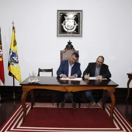 MUNICÍPIO RENOVA PROTOCOLO DE CEDÊNCIA DE EDIFÍCIO MUNICIPAL À RÁDIO LUMENA