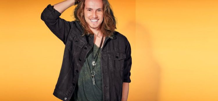 PALCO DOS PESCADORES RECEBE CONCERTO DE VITOR KLEY