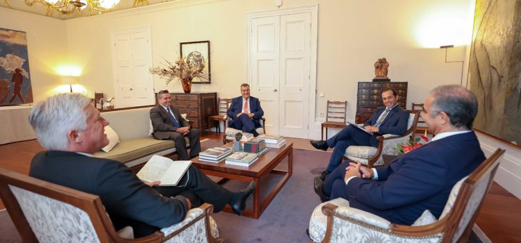 LUÍS SILVEIRA PRESENTE EM REUNIÃO COM JOSÉ MANUEL BOLIEIRO