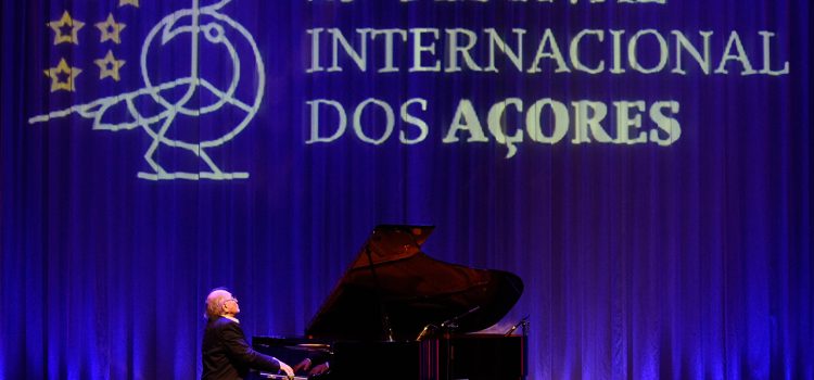 AUDITÓRIO MUNICIPAL RECEBEU CONCERTO DO MAESTRO VICTORINO D’ALMEIDA