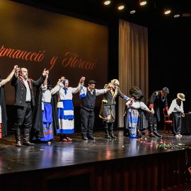 AUDITÓRIO MUNICIPAL DE VELAS RECEBE PEÇA DE TEATRO SOBRE O LEGADO AÇORIANO NO URUGAUI