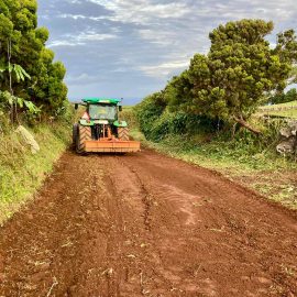 MANUTENÇÃO E CONSERVAÇÃO DE CAMINHOS AGRÍCOLAS