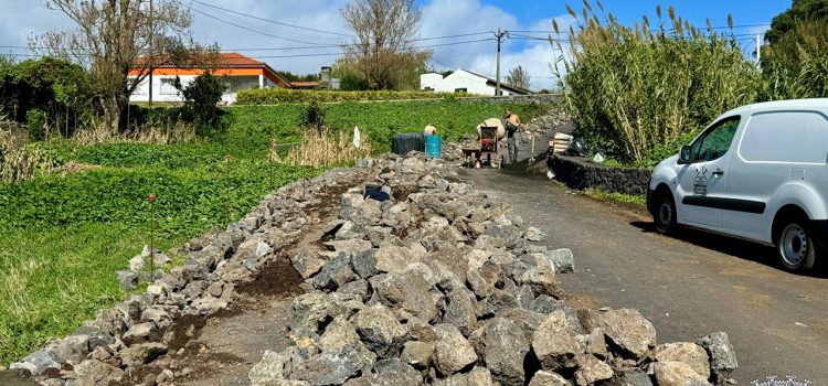 RECONSTRUÇÃO DE MUROS EM SÃO PEDRO