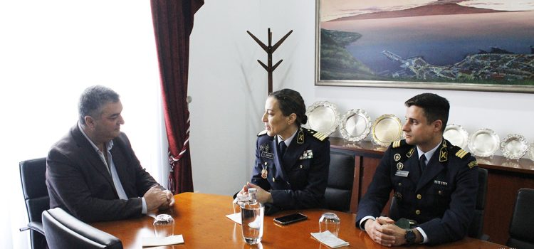 LUÍS SILVEIRA RECEBE NOVA COMANDANTE REGIONAL DA GNR EM AUDIÊNCIA DE CUMPRIMENTOS